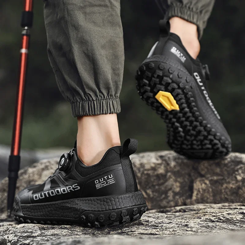 メンズハイキングシューズノンスリップ防水クライミングトレッキ - Climbing Shoe Beginner のレビューと価格