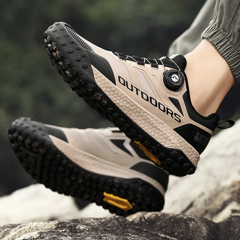 メンズハイキングシューズノンスリップ防水クライミングトレッキ - Climbing Shoe Beginner のレビューと価格
