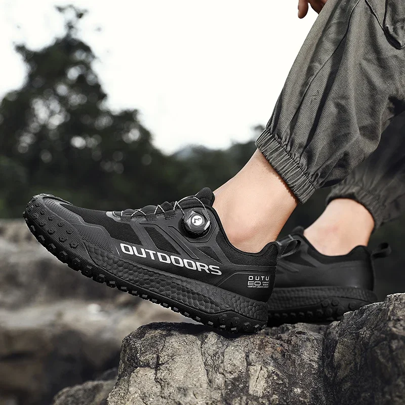 メンズハイキングシューズノンスリップ防水クライミングトレッキ - Climbing Shoe Beginner のレビューと価格